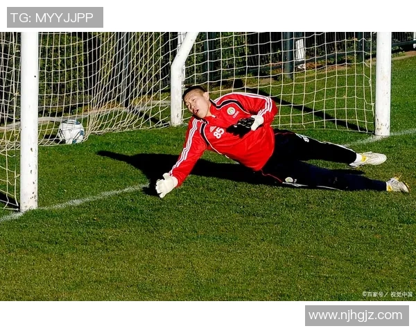 足球明星暗语全解析揭秘球场背后的秘密与趣事分享